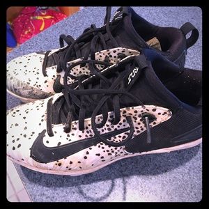 Mike Trout men’s baseball cleats